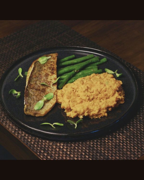 Pan Seared Sea Bass 600 750